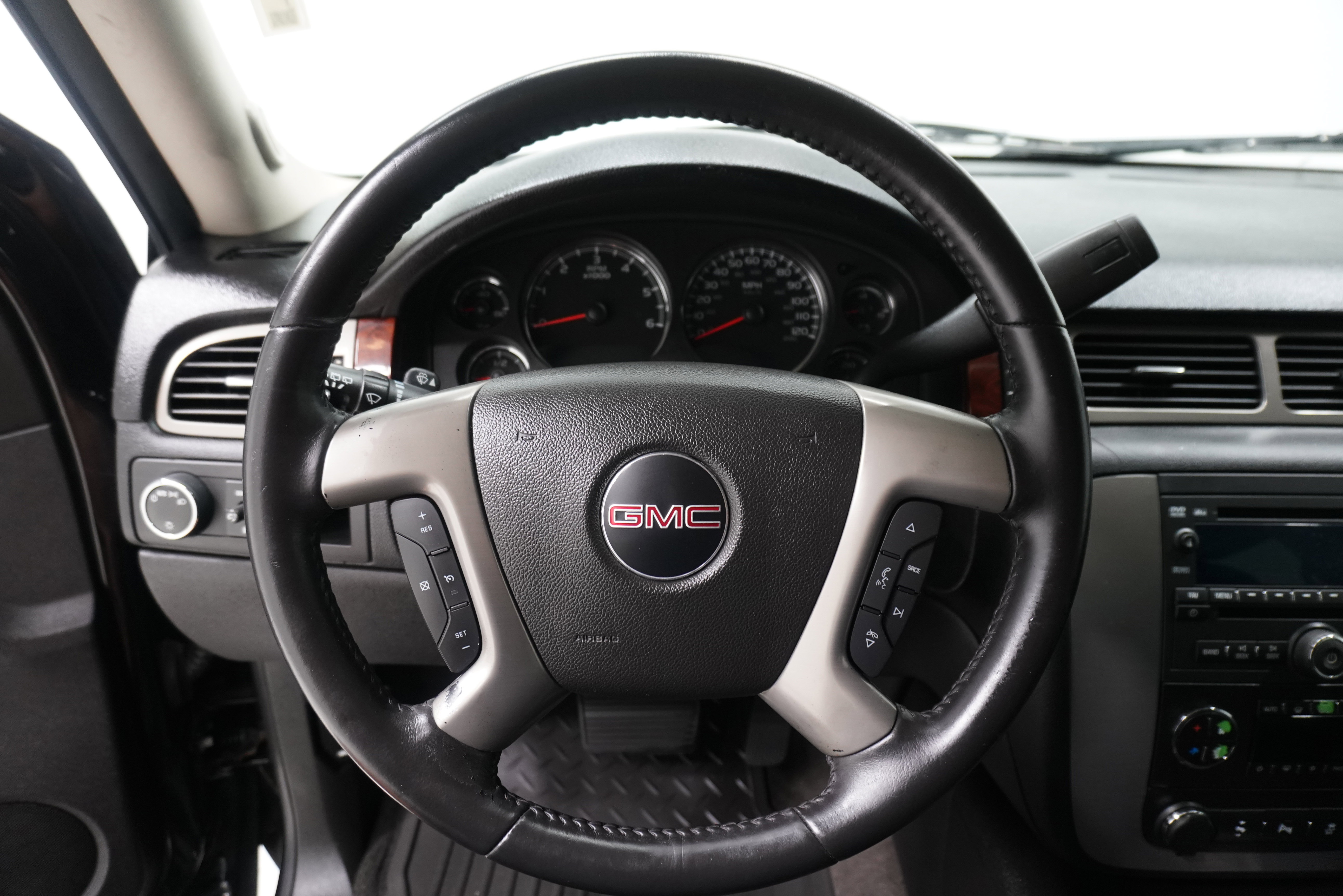 Used 2014 GMC Yukon XL SLT image 19