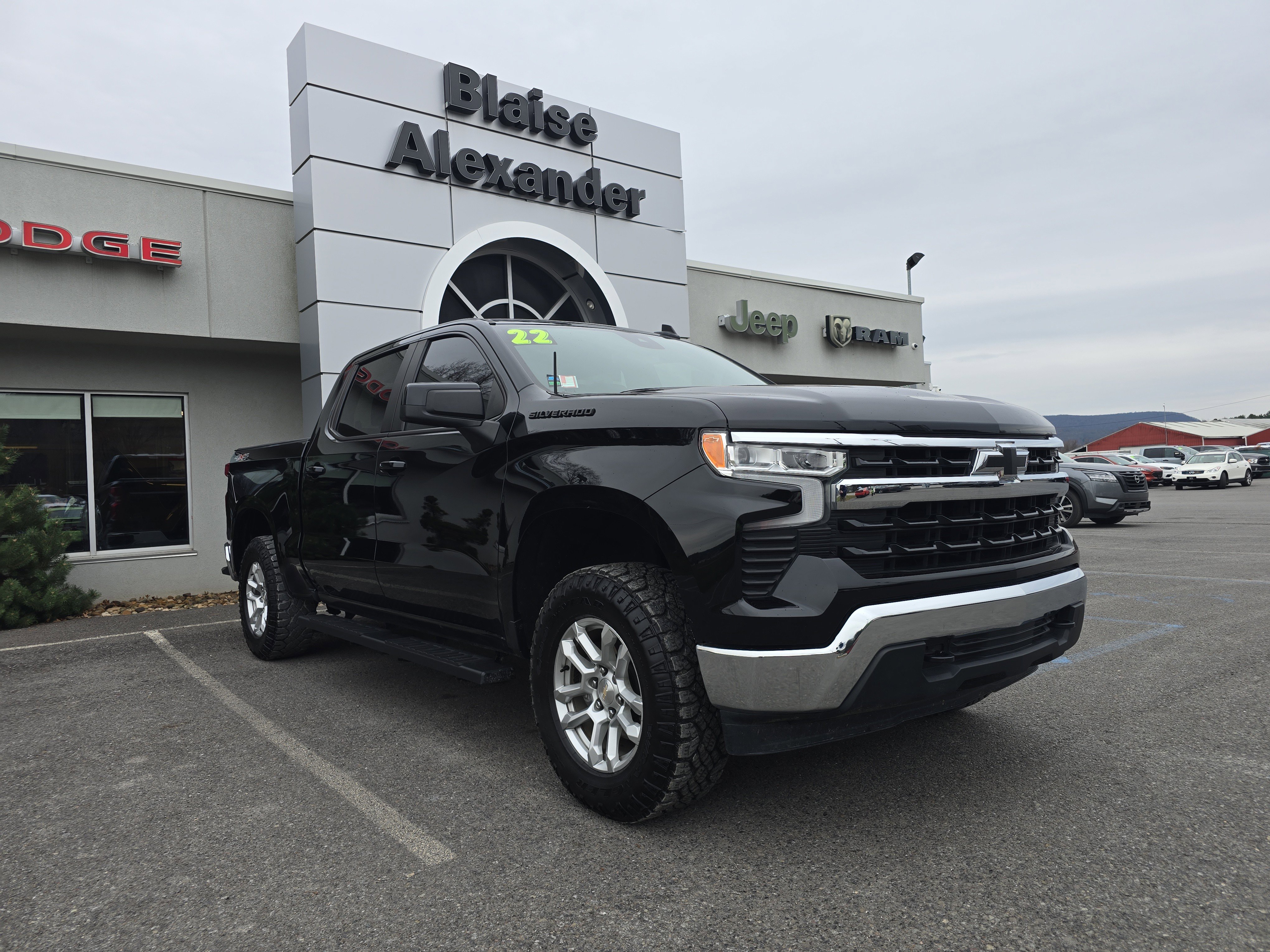 Used 2022 Chevrolet Silverado 1500 LT