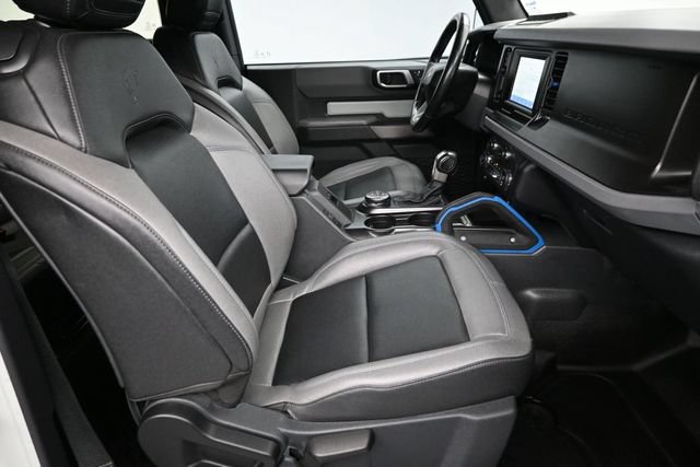 Certified 2021 Ford Bronco Black Diamond w/ Sasquatch Package AWD/4WD image 12