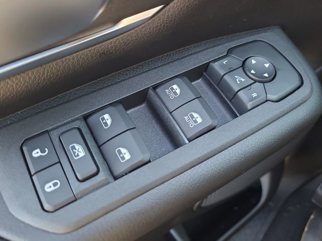 New 2026 RAM 1500 4x4 Crew Cab image 23