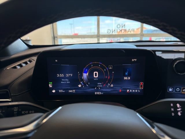 Used 2024 Chevrolet Traverse Z71 image 3