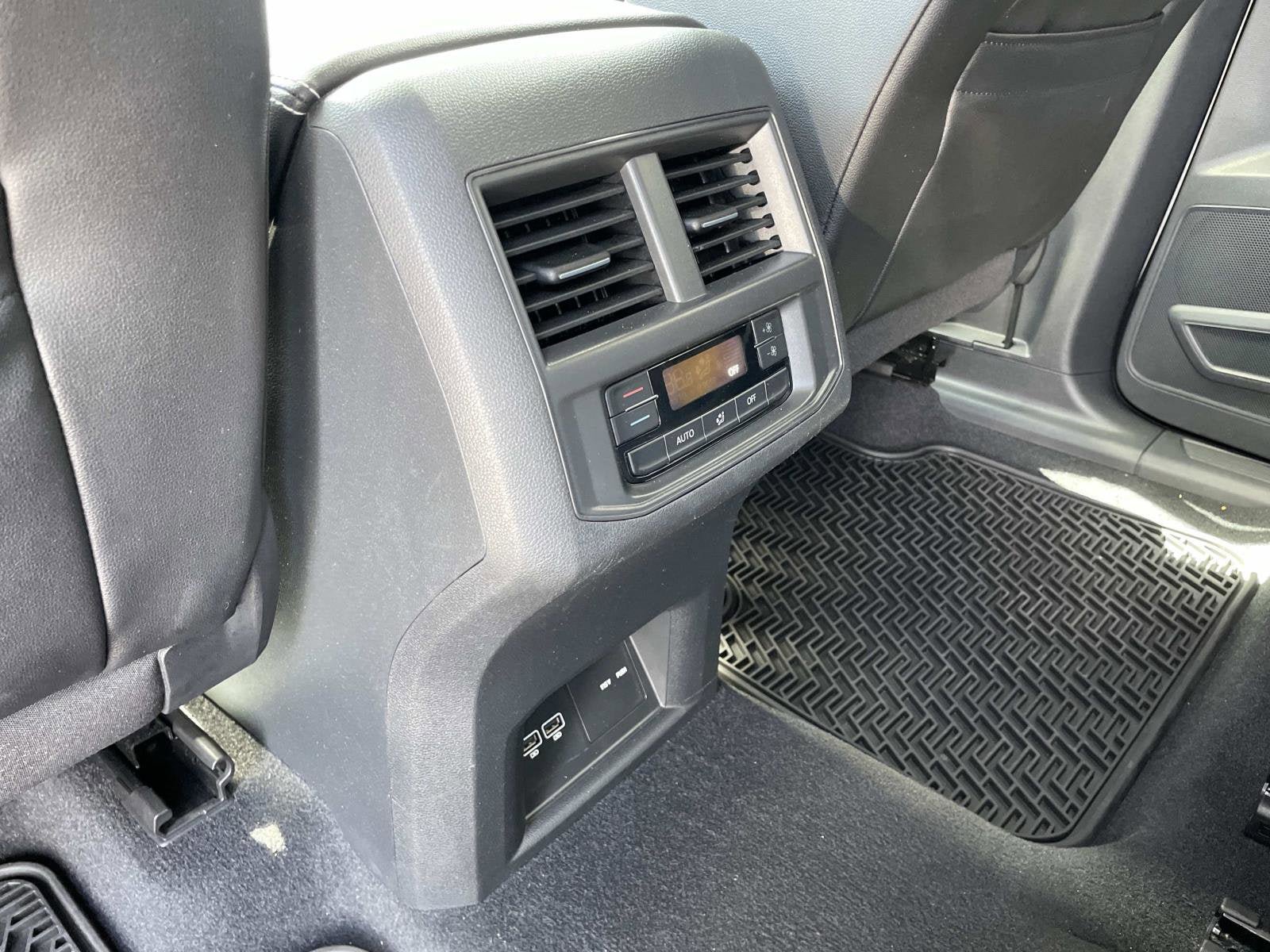 Used 2021 Volkswagen Atlas SE AWD/4WD image 14