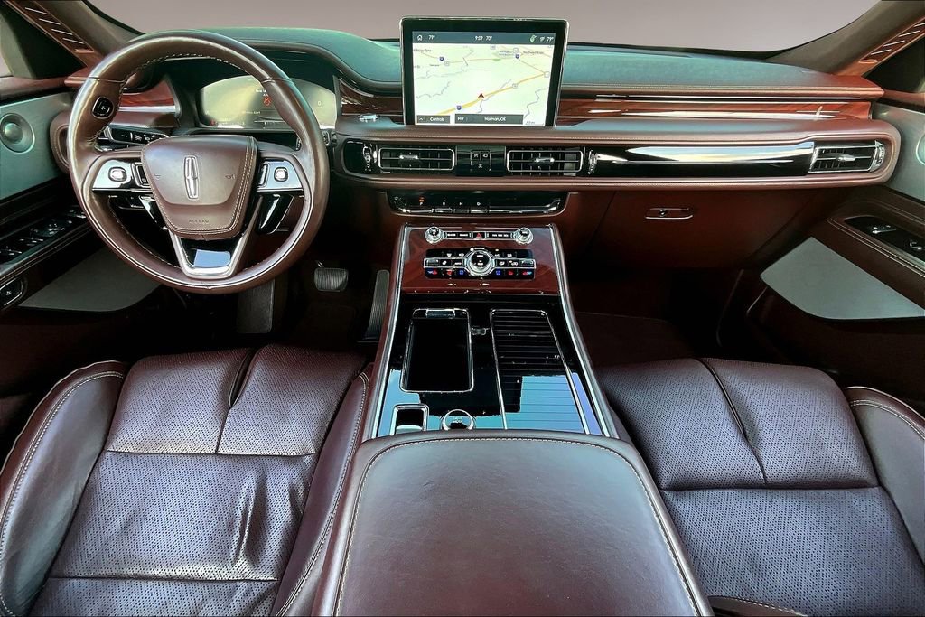 Used 2023 Lincoln Aviator Black Label w/ Dynamic Handling Package image 15