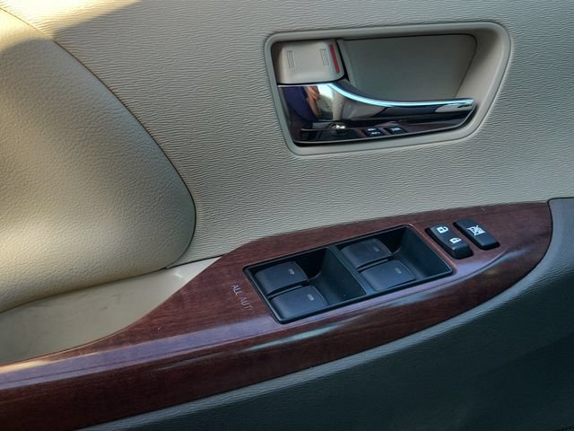 Used 2014 Toyota Sienna XLE FWD image 17