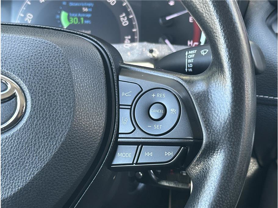 Used 2024 Toyota RAV4 LE AWD/4WD image 23