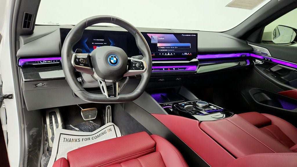 Used 2025 BMW i5 xDrive40 w/ M Sport Package AWD/4WD image 13