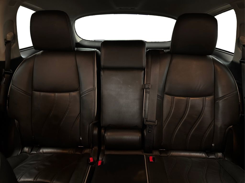 Used 2019 INFINITI QX60 Luxe w/ Essential Package image 19