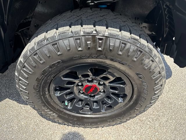 Used 2022 Toyota Tacoma TRD Off-Road w/ Technology Package RWD image 13