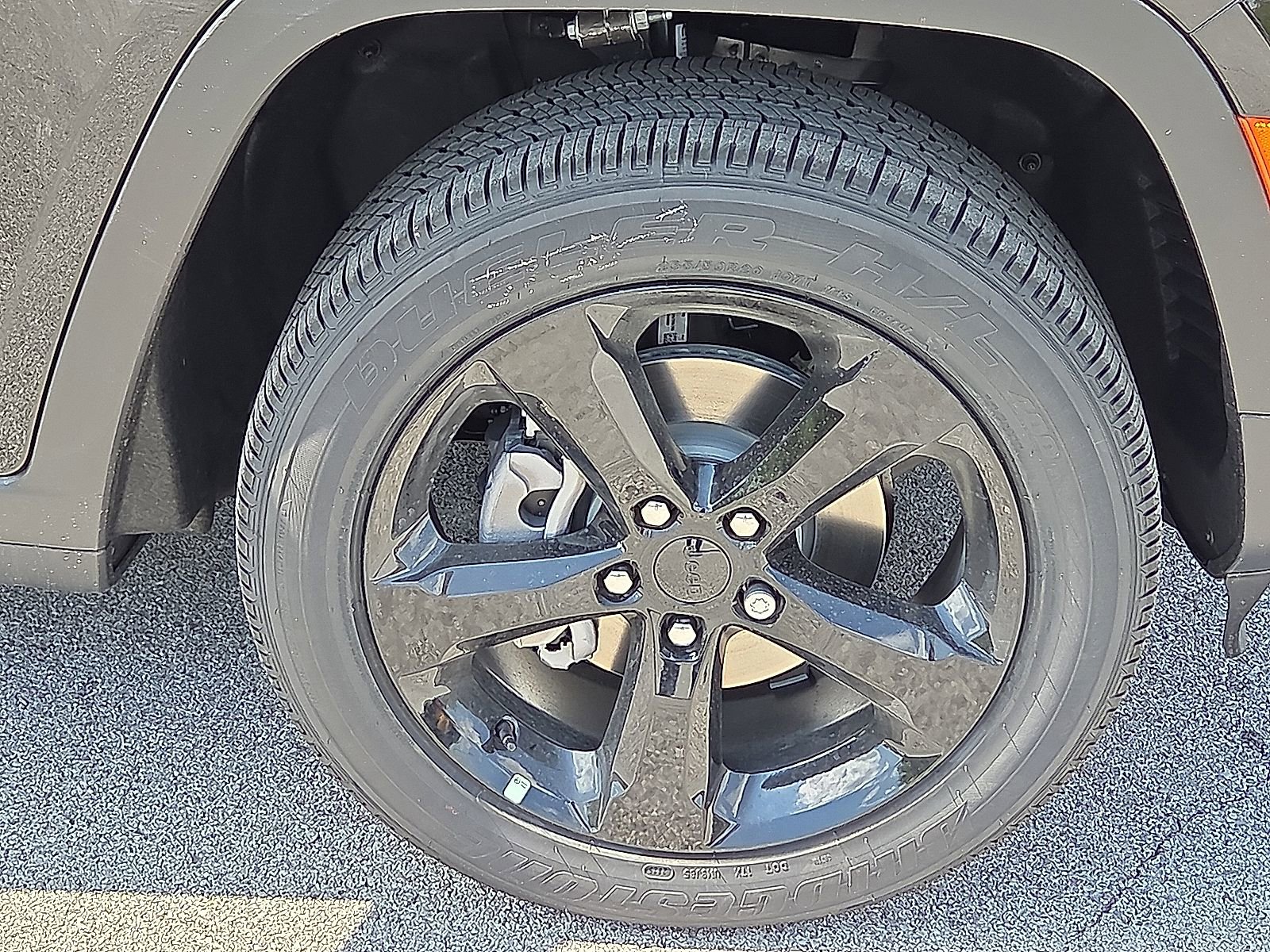 New 2025 Jeep Grand Cherokee Altitude image 7