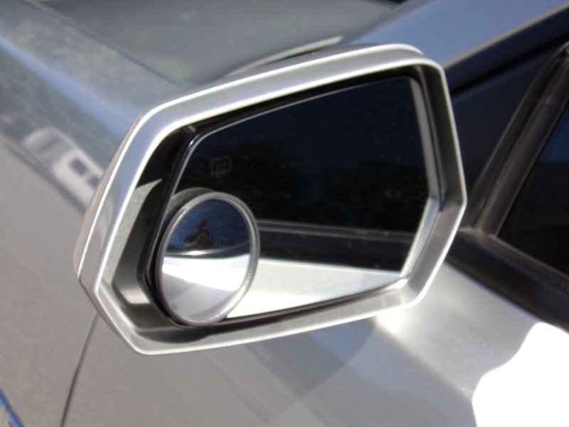 Used 2010 Chevrolet Camaro SS RWD image 21