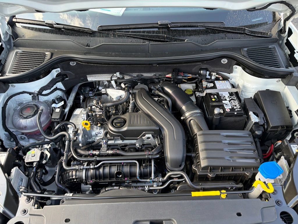 New 2026 Volkswagen Taos SE FWD image 24