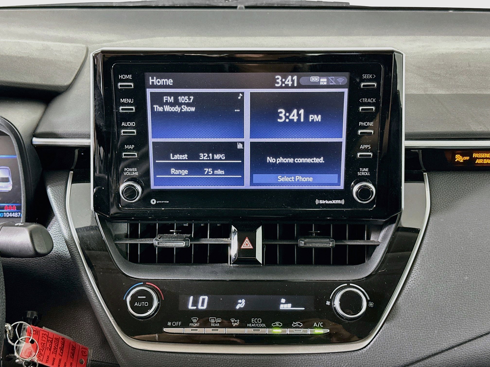 Used 2021 Toyota Corolla LE FWD image 22