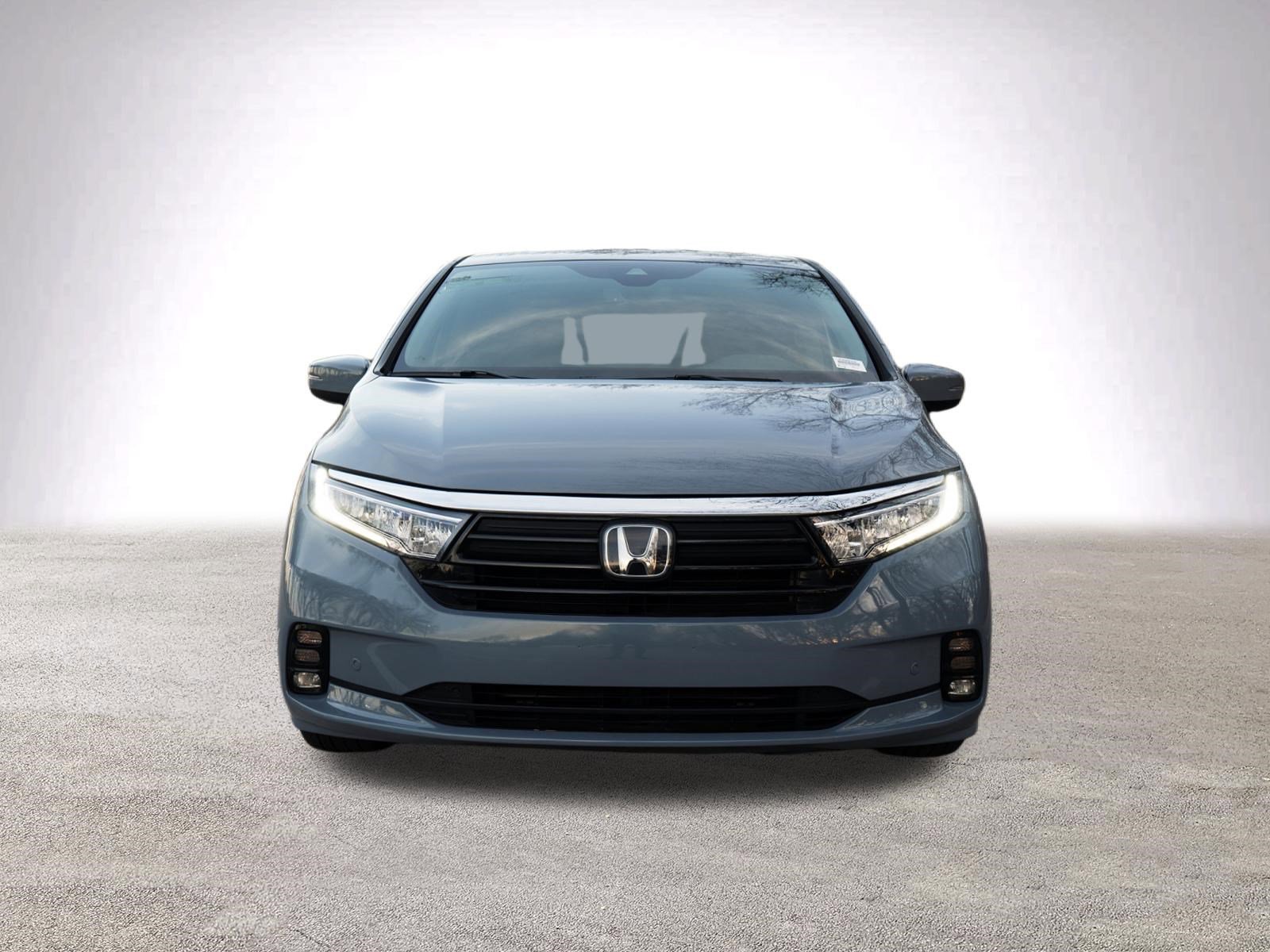 Certified 2023 Honda Odyssey Touring image 3
