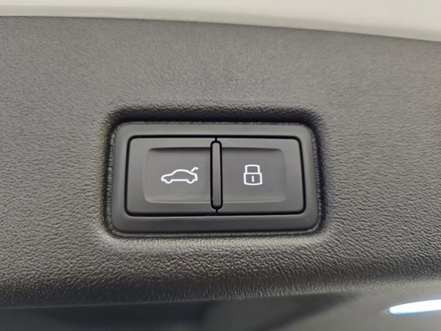 Certified 2025 Audi Q5 Premium Plus w/ Premium Plus image 39