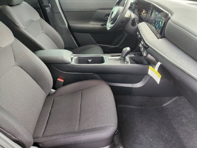New 2026 Nissan Kicks S FWD image 10