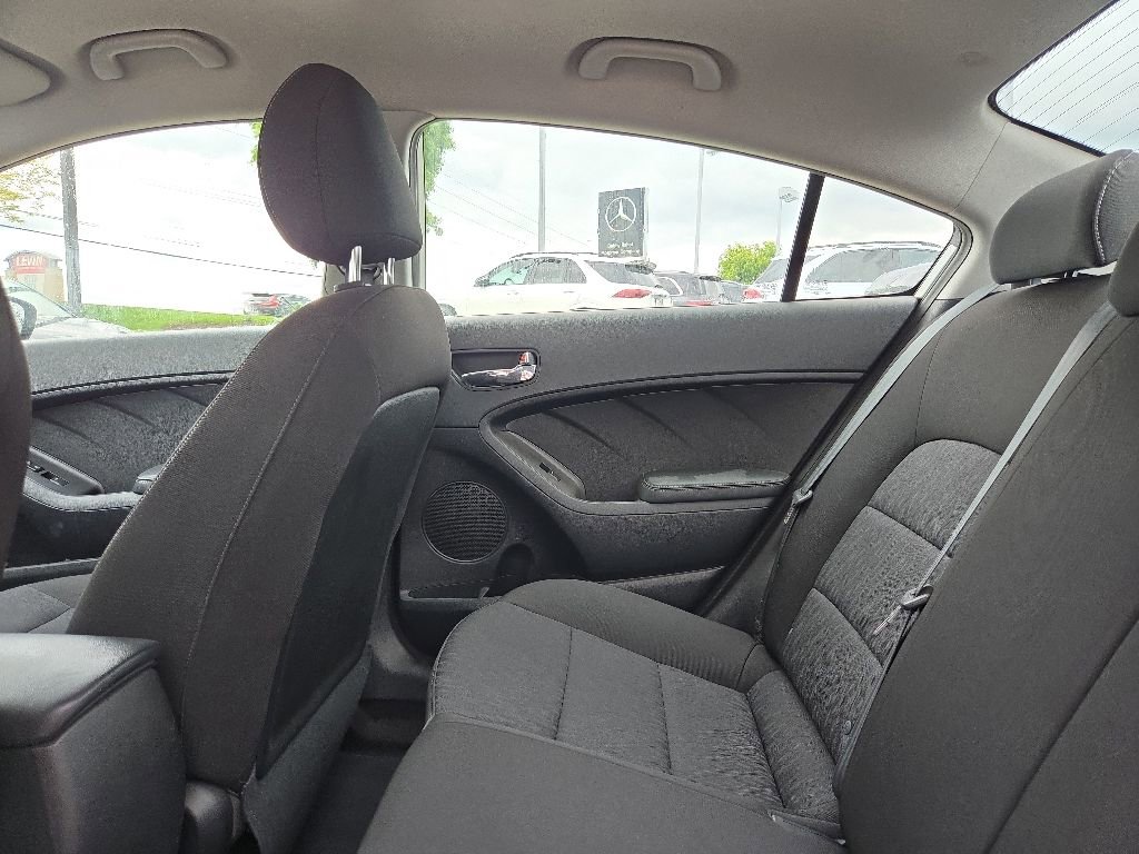 Used 2016 Kia Forte LX FWD image 28