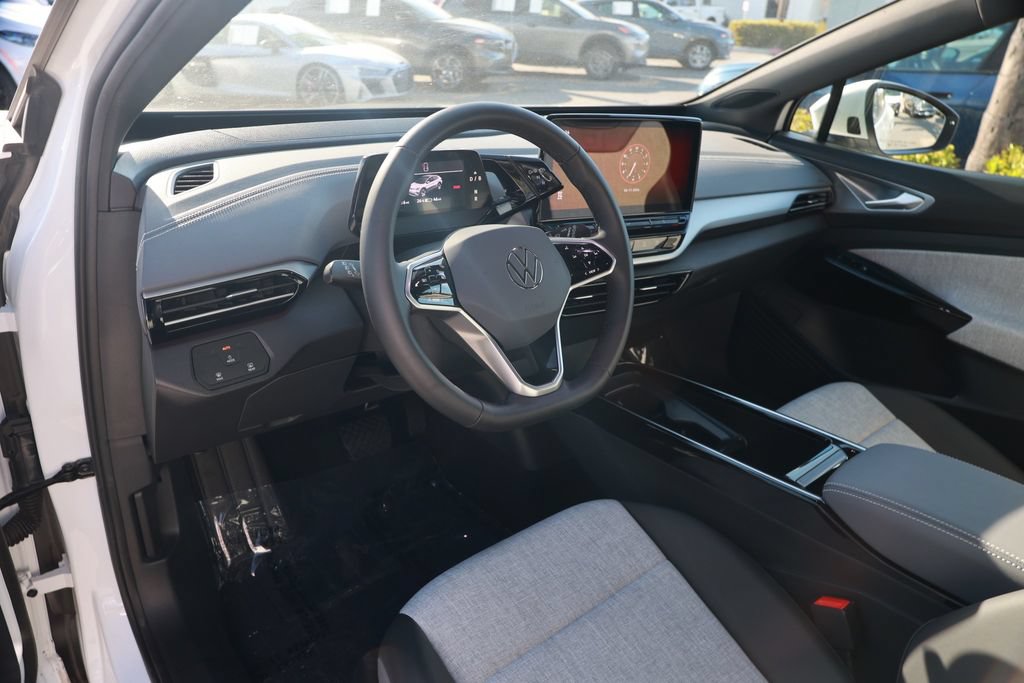 Used 2024 Volkswagen ID.4 2WD image 15