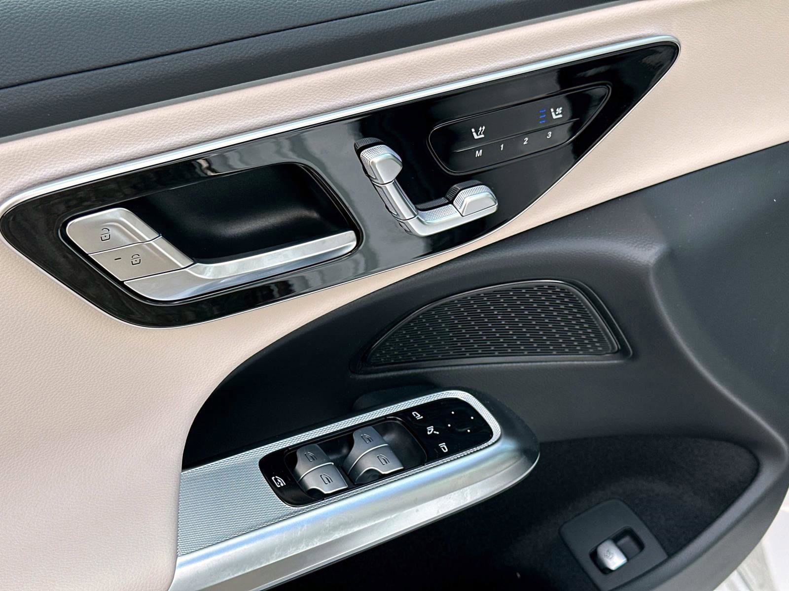 New 2026 Mercedes-Benz E 450 4MATIC Sedan image 16