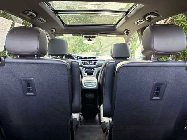 Used 2023 Cadillac XT6 Sport w/ Technology Package image 8