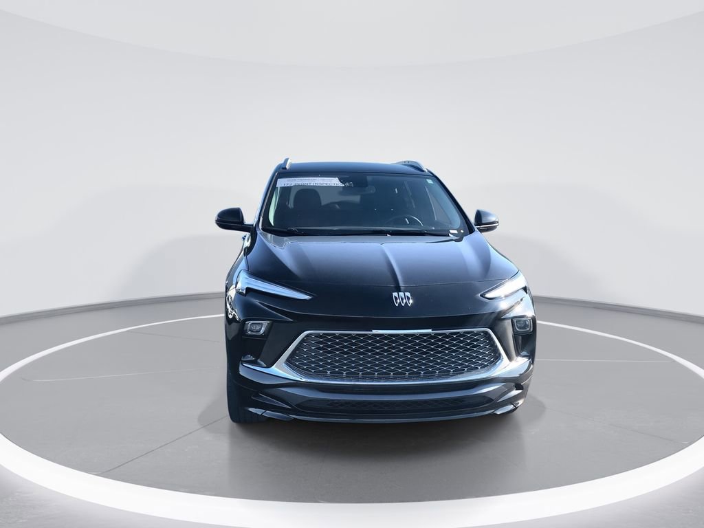 Used 2025 Buick Encore GX Avenir w/ Avenir Convenience Package image 3