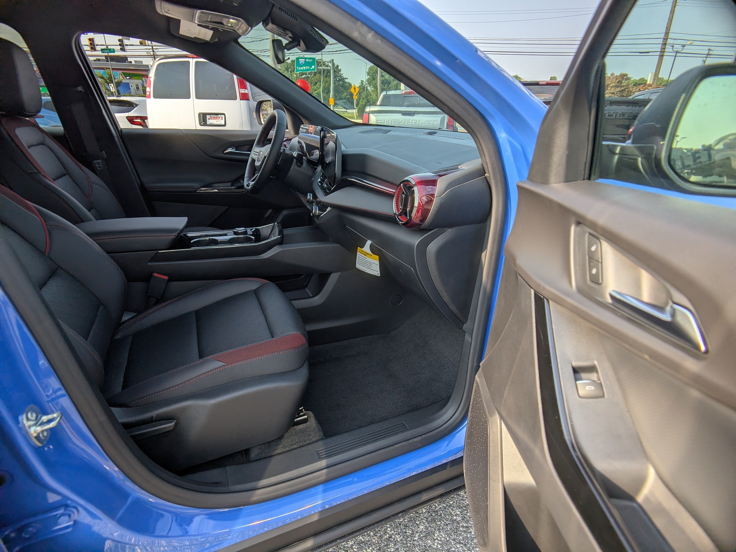 New 2027 Chevrolet Equinox RS FWD image 10