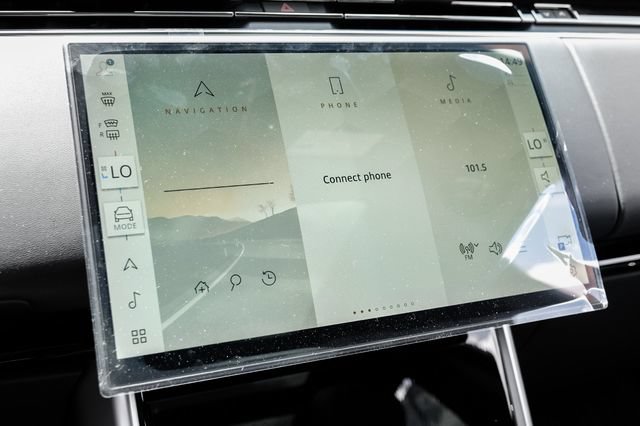 New 2026 Land Rover Range Rover SE AWD/4WD image 32