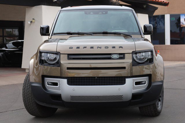 Used 2024 Land Rover Defender 130 S AWD/4WD image 7