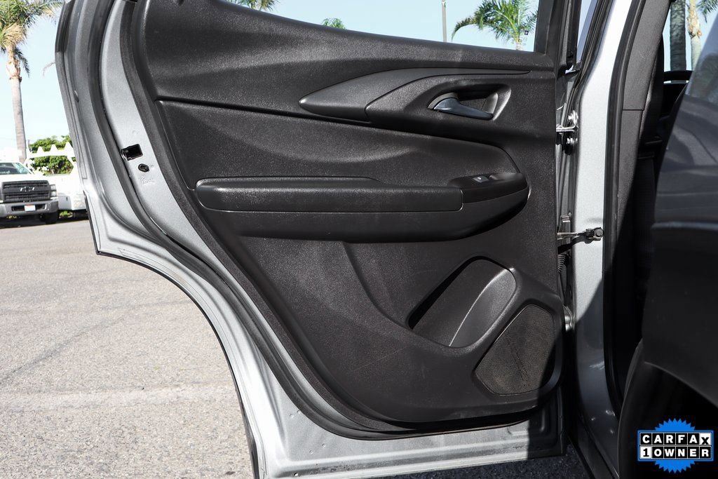 Used 2023 Chevrolet TrailBlazer LS image 33