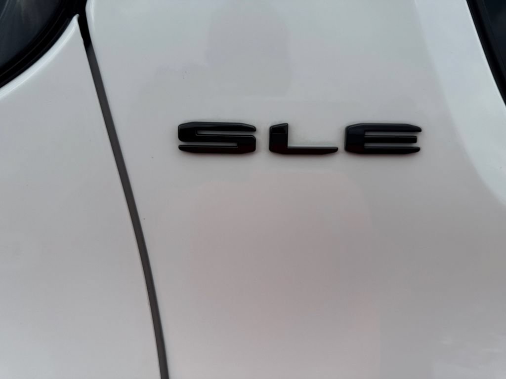Used 2023 GMC Acadia SLE w/ Driver Convenience Package AWD/4WD image 33