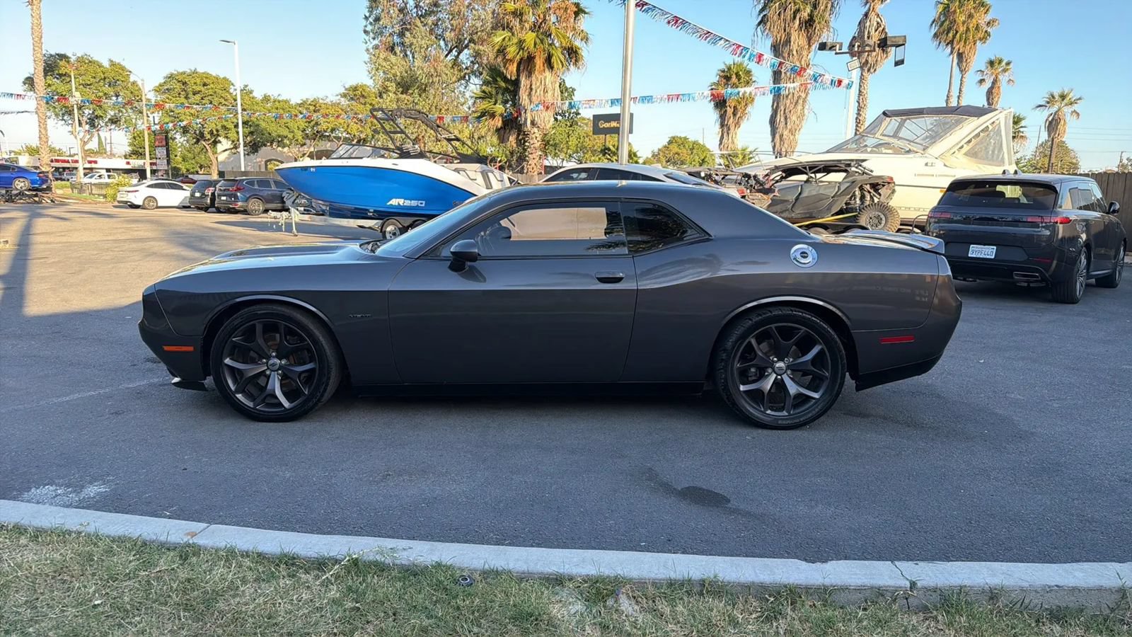 Used 2019 Dodge Challenger R/T RWD image 7