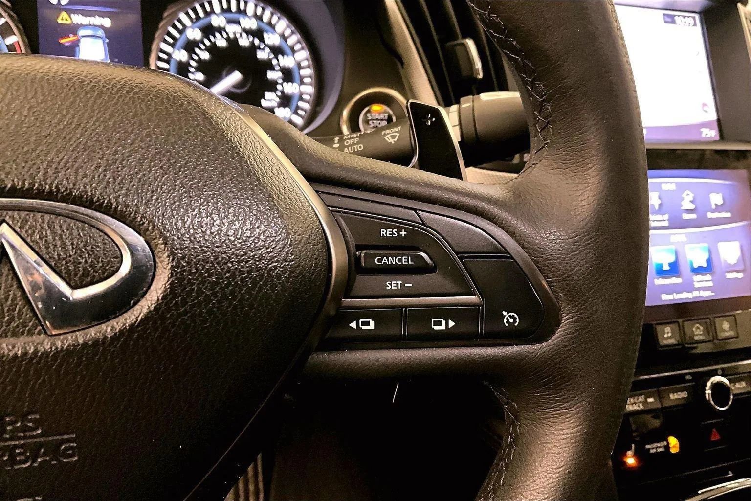 Used 2018 INFINITI Q50 Red Sport 400 w/ Sensory Package (Sport) image 19