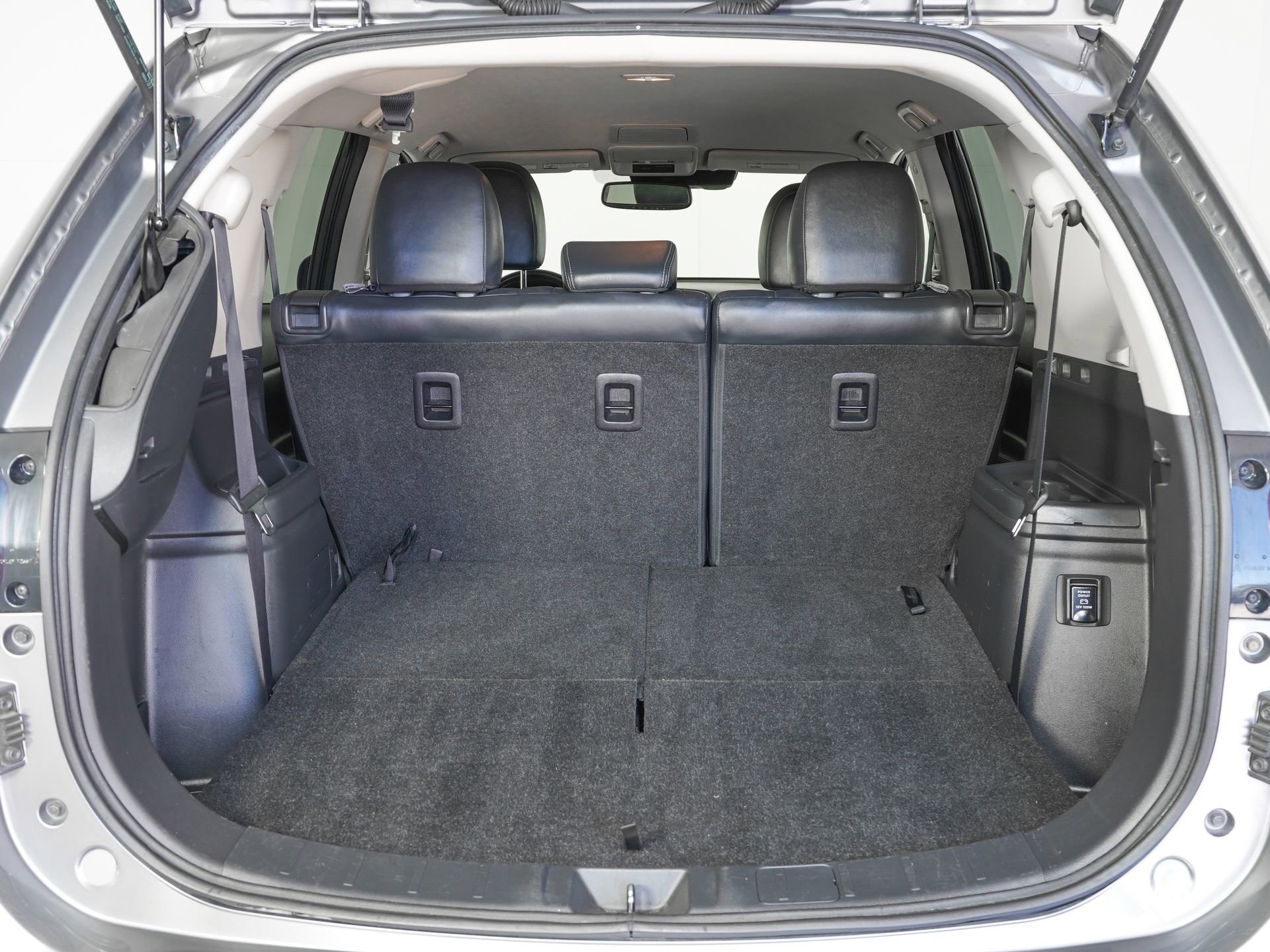 Used 2020 Mitsubishi Outlander SEL image 11