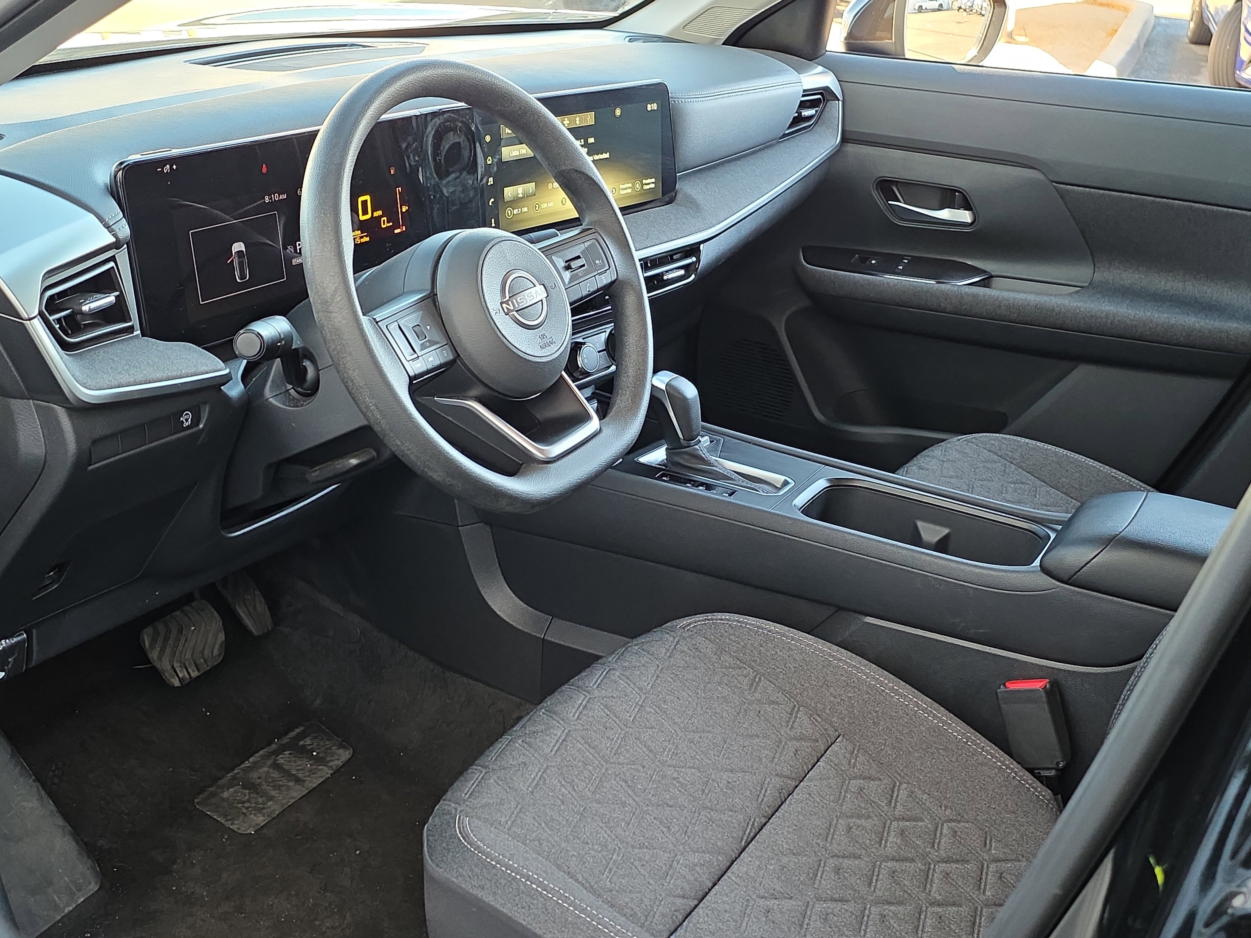 Used 2025 Nissan Kicks SV image 12