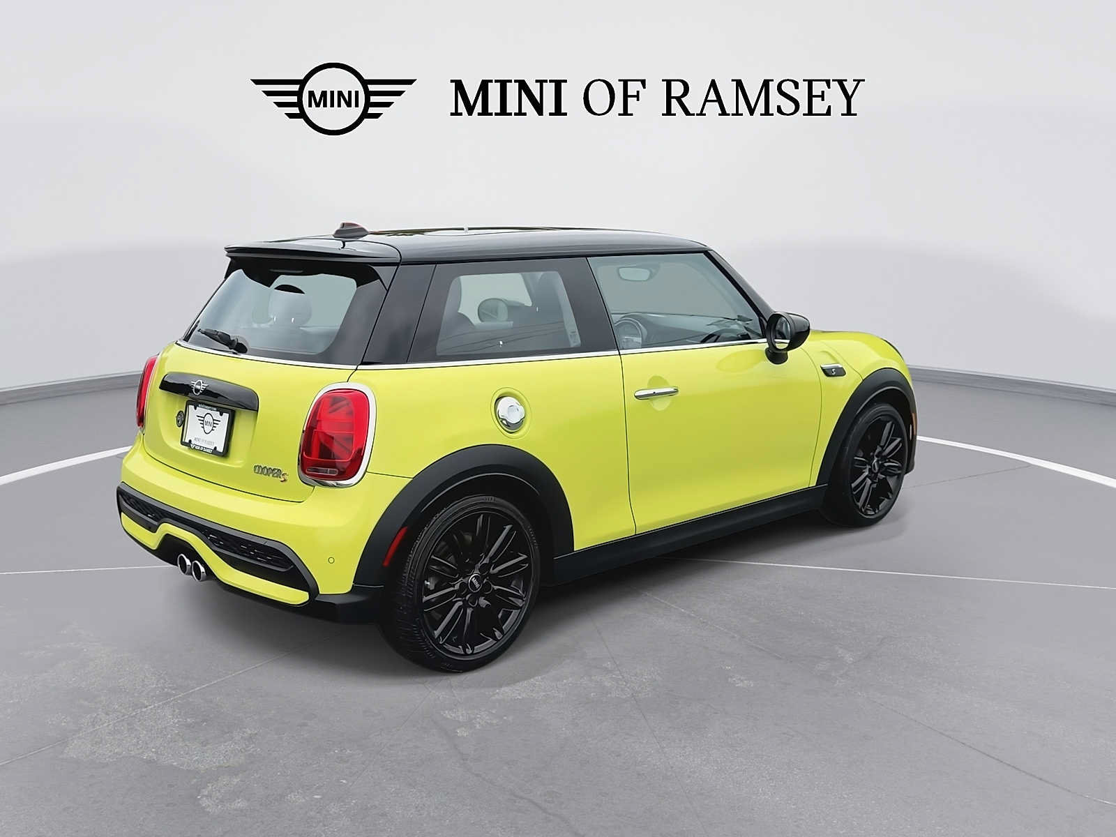 Used 2024 MINI Cooper S FWD image 8