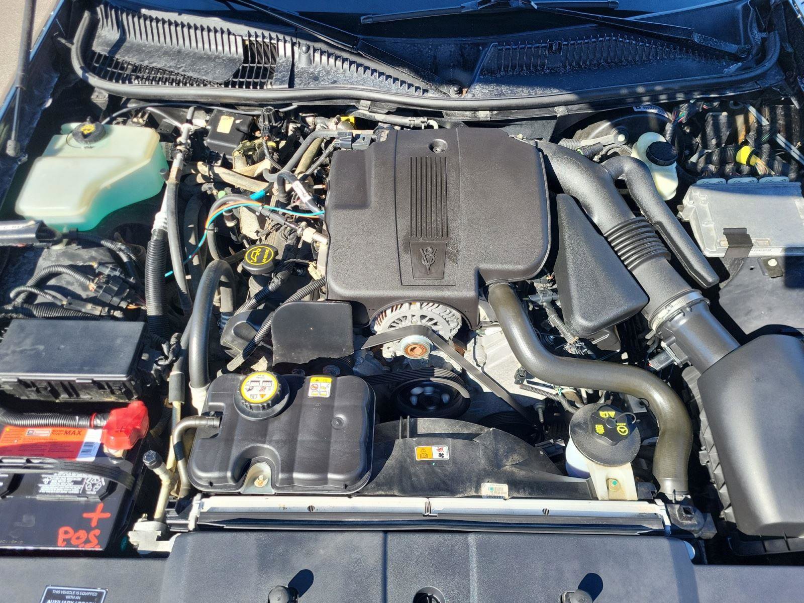 Used 2006 Lincoln Town Car Executive image 31