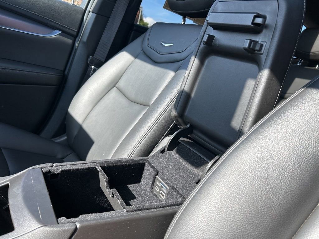 Used 2021 Cadillac XT6 Luxury FWD image 38