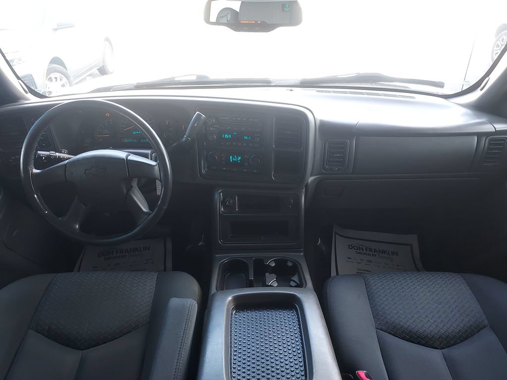 Used 2004 Chevrolet Avalanche 2500 w/ Preferred Equipment Group AWD/4WD image 15