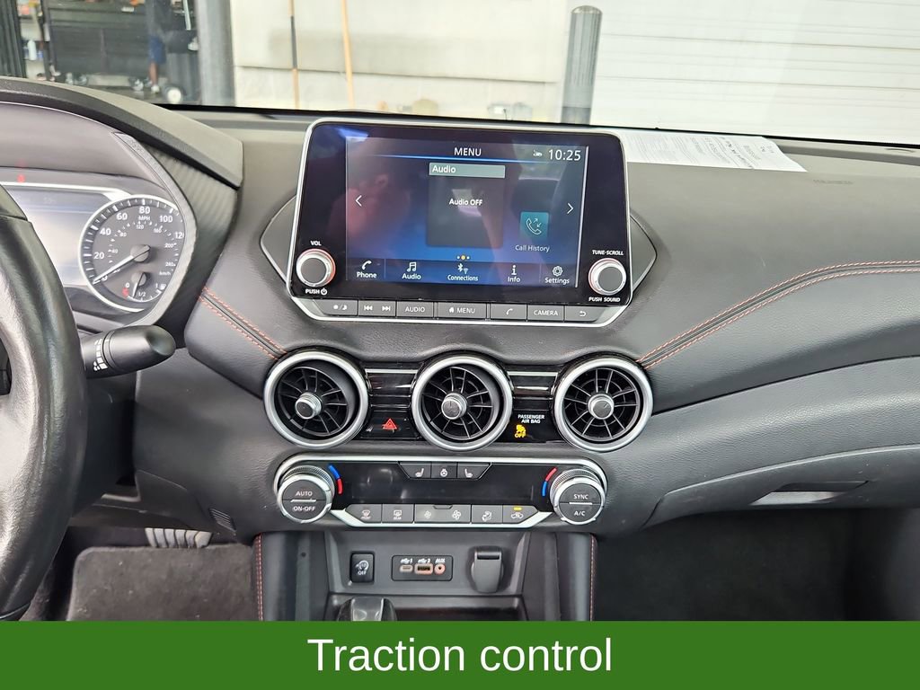 Used 2025 Nissan Sentra SR w/ SR Premium Package FWD image 16