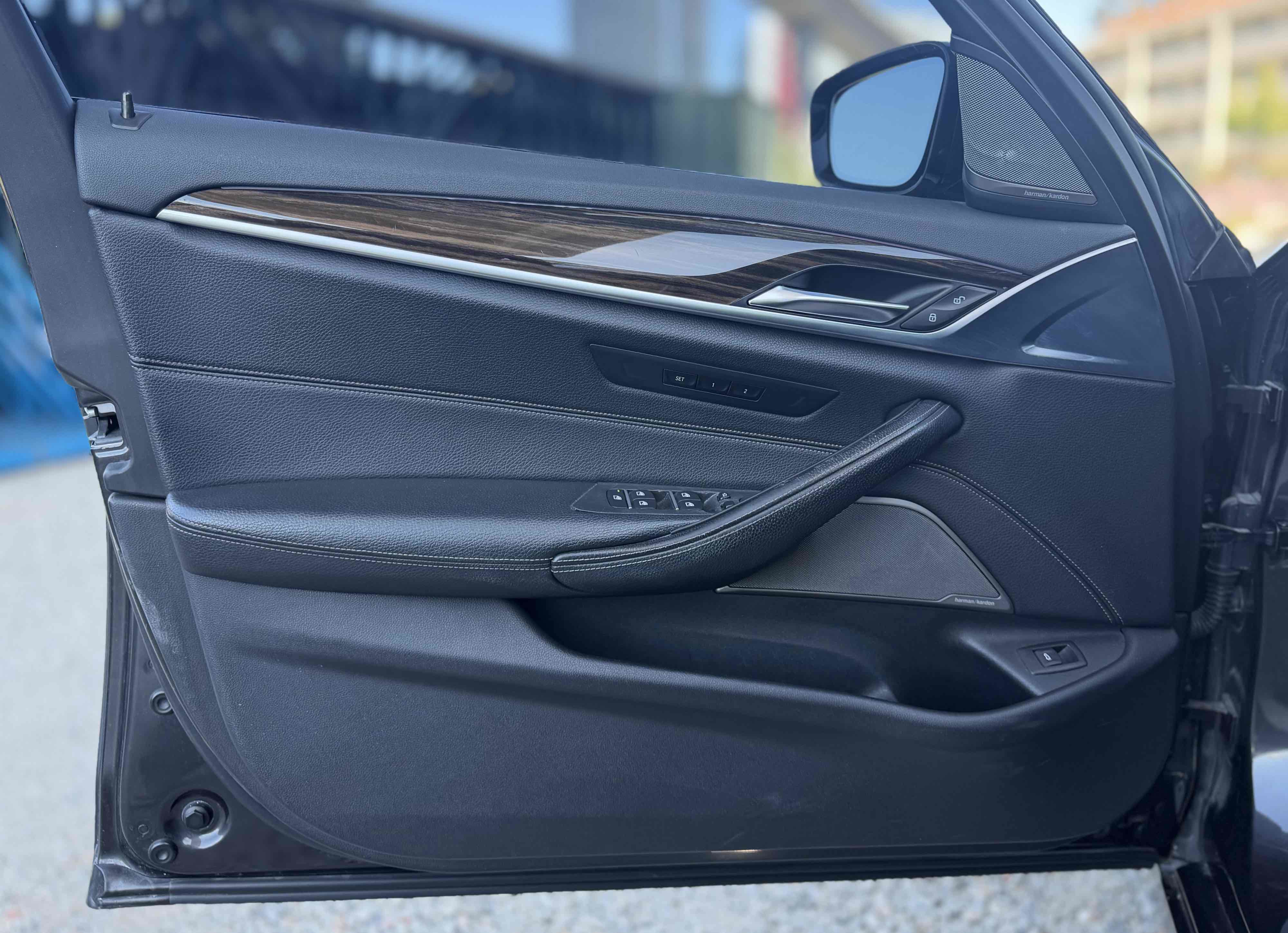 Used 2017 BMW 530i RWD image 18