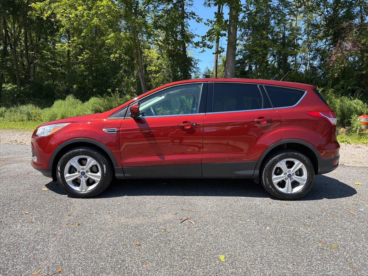 Used 2016 Ford Escape SE AWD/4WD image 2