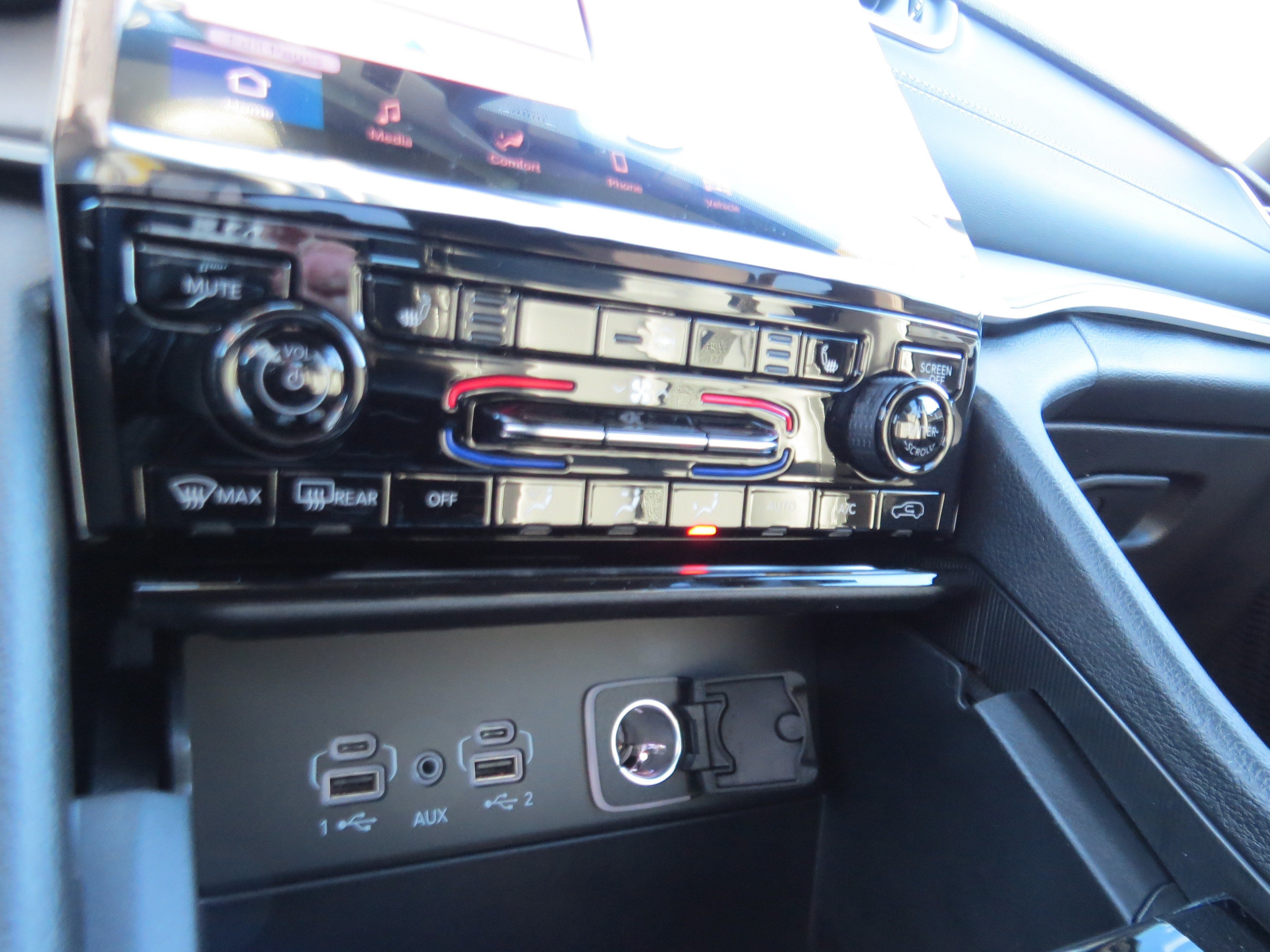New 2025 Jeep Grand Cherokee Limited AWD/4WD image 22