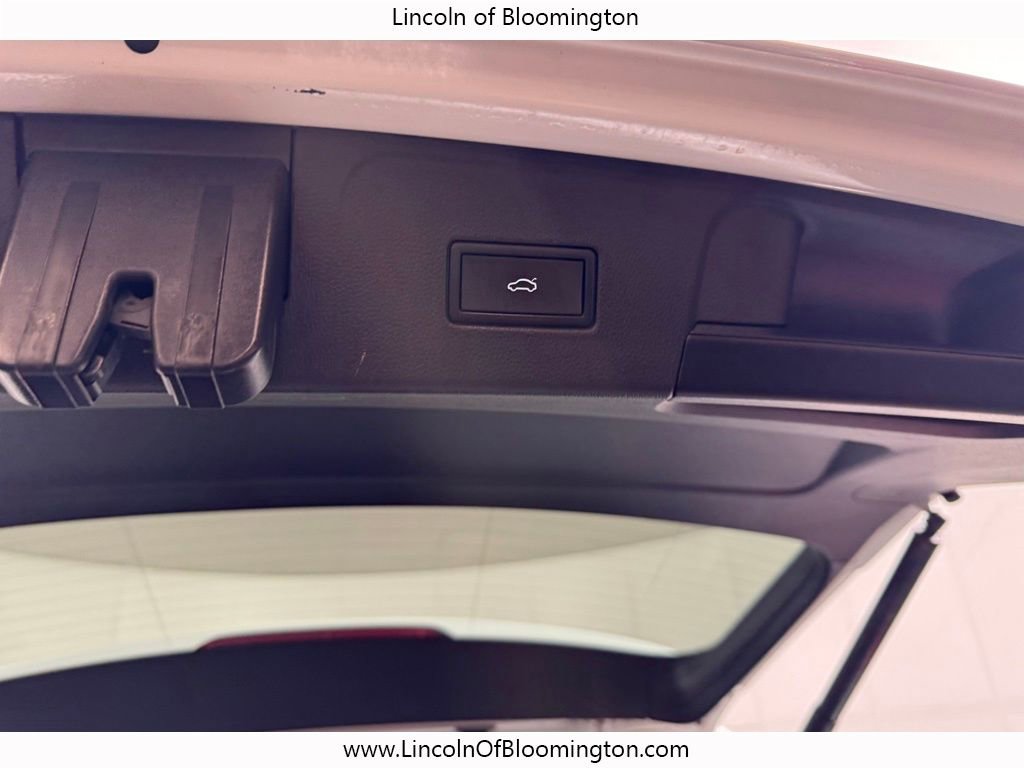 Used 2023 Volkswagen Atlas SEL R-Line image 59