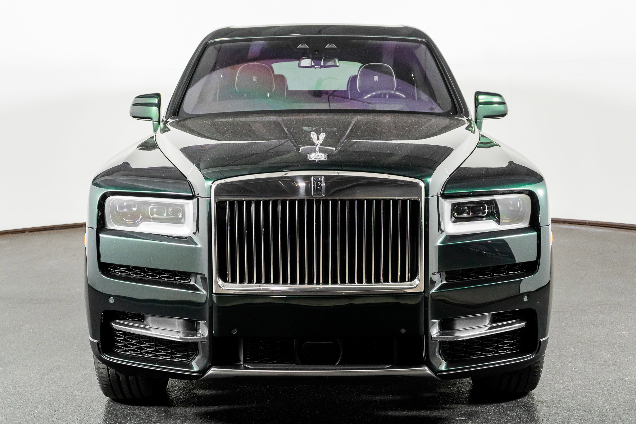 Used 2023 Rolls-Royce Cullinan w/ Cullinan Package image 14