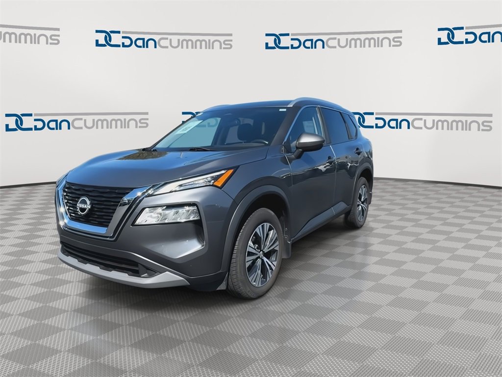 Used 2023 Nissan Rogue SV w/ SV Premium Package image 4