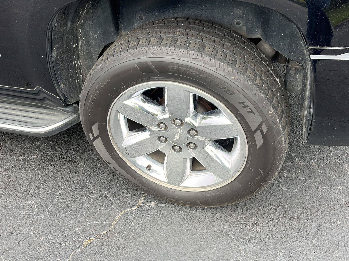 Used 2013 GMC Yukon Denali AWD/4WD image 30