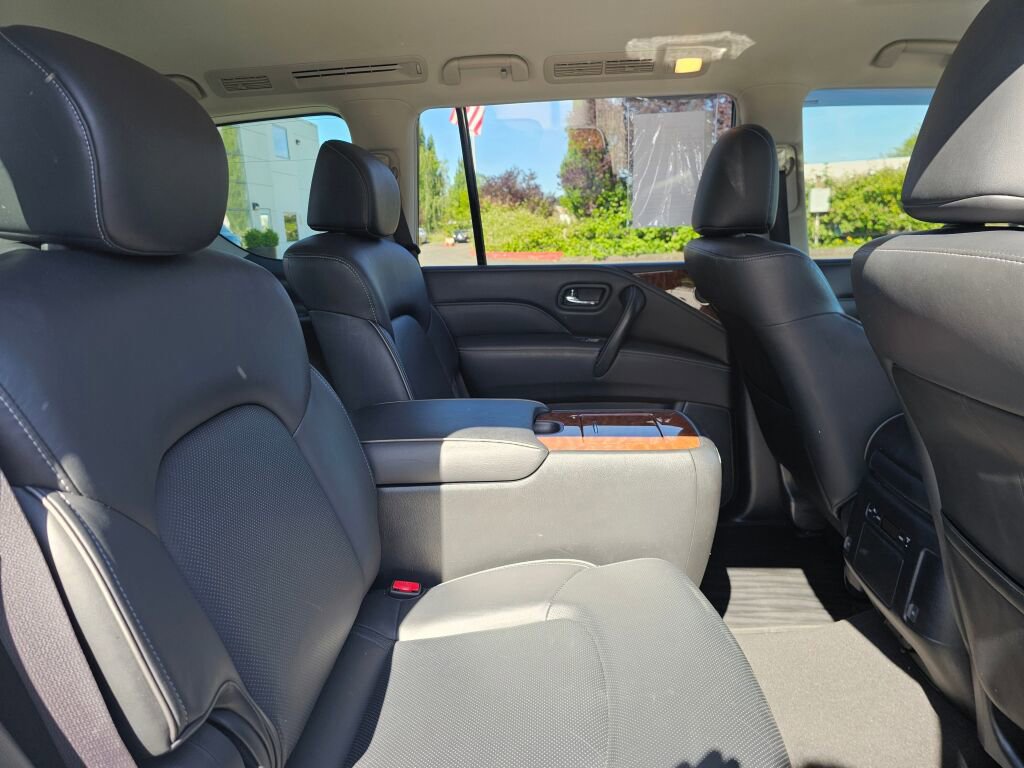 Used 2018 INFINITI QX80 4WD w/ Driver Assistance Package image 15