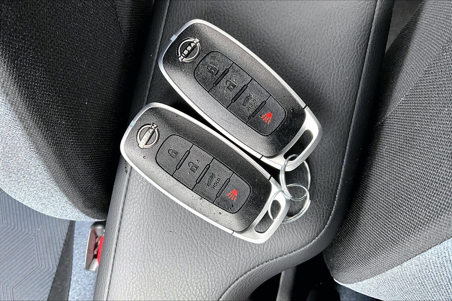 Used 2025 Nissan Versa SV w/ Trunk Package image 19