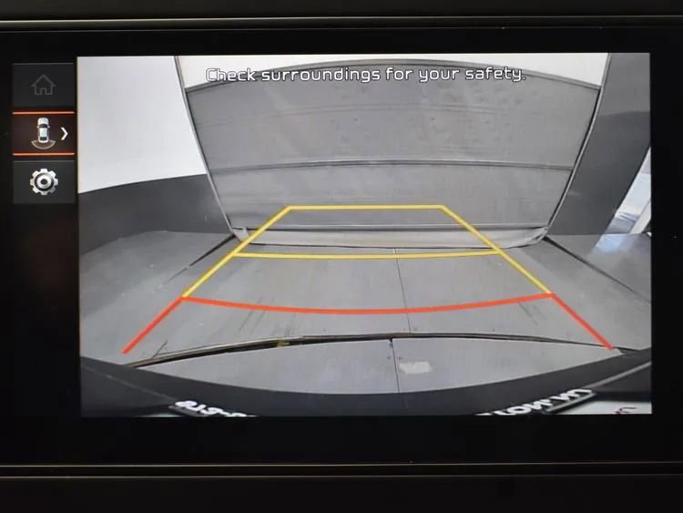 Used 2025 Kia Sportage LX image 31