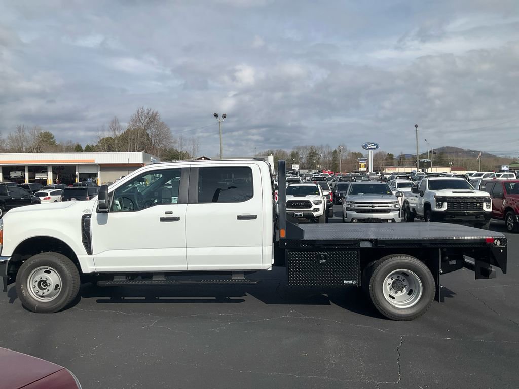 New 2026 Ford F350 XL w/ XL Chrome Package image 8