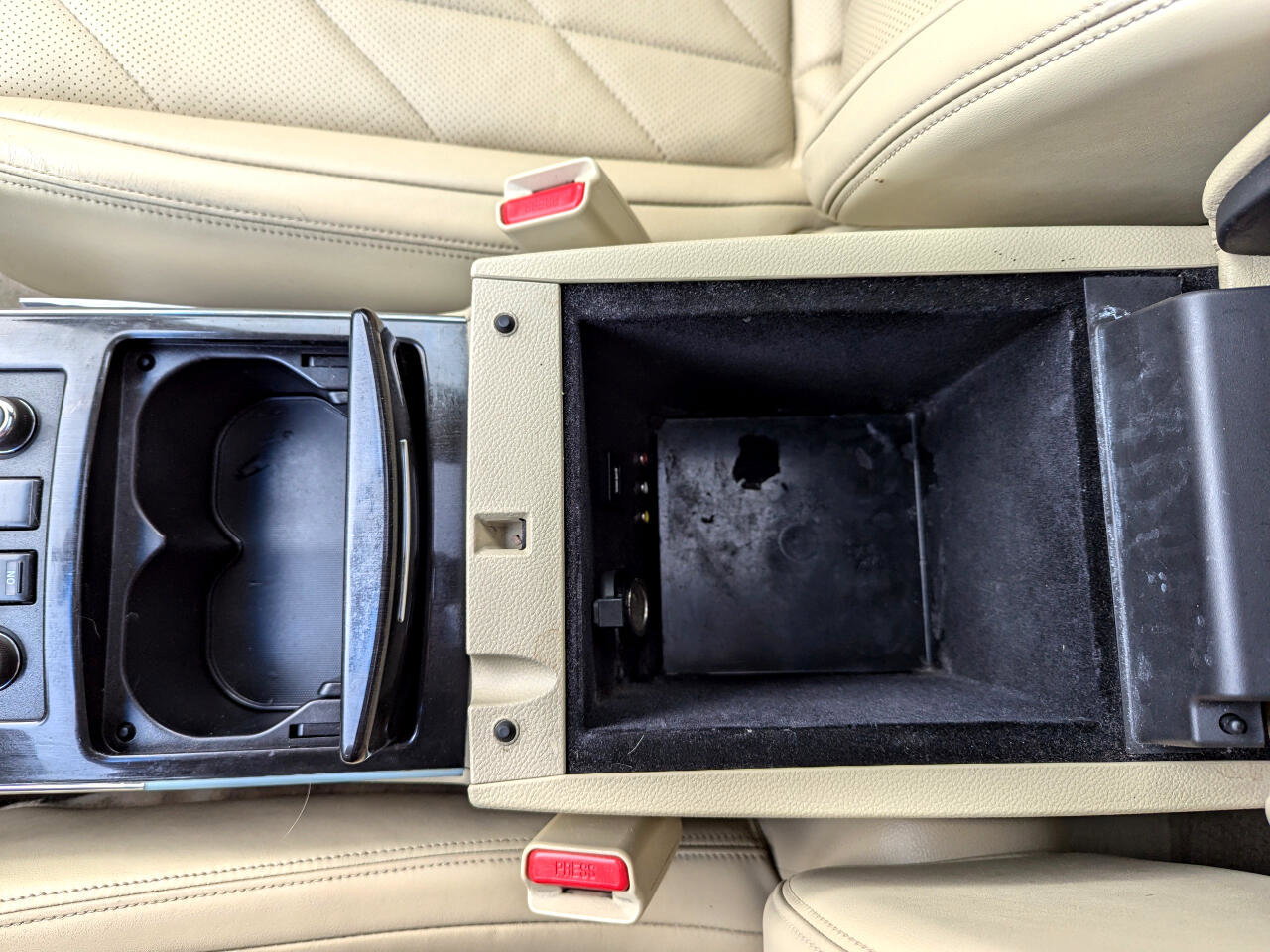 Used 2010 INFINITI FX35 AWD w/ Navigation Pkg image 28